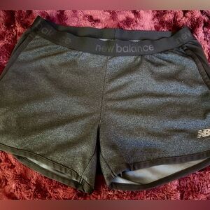 EUC New Balance Running Shorts Size‎ Small